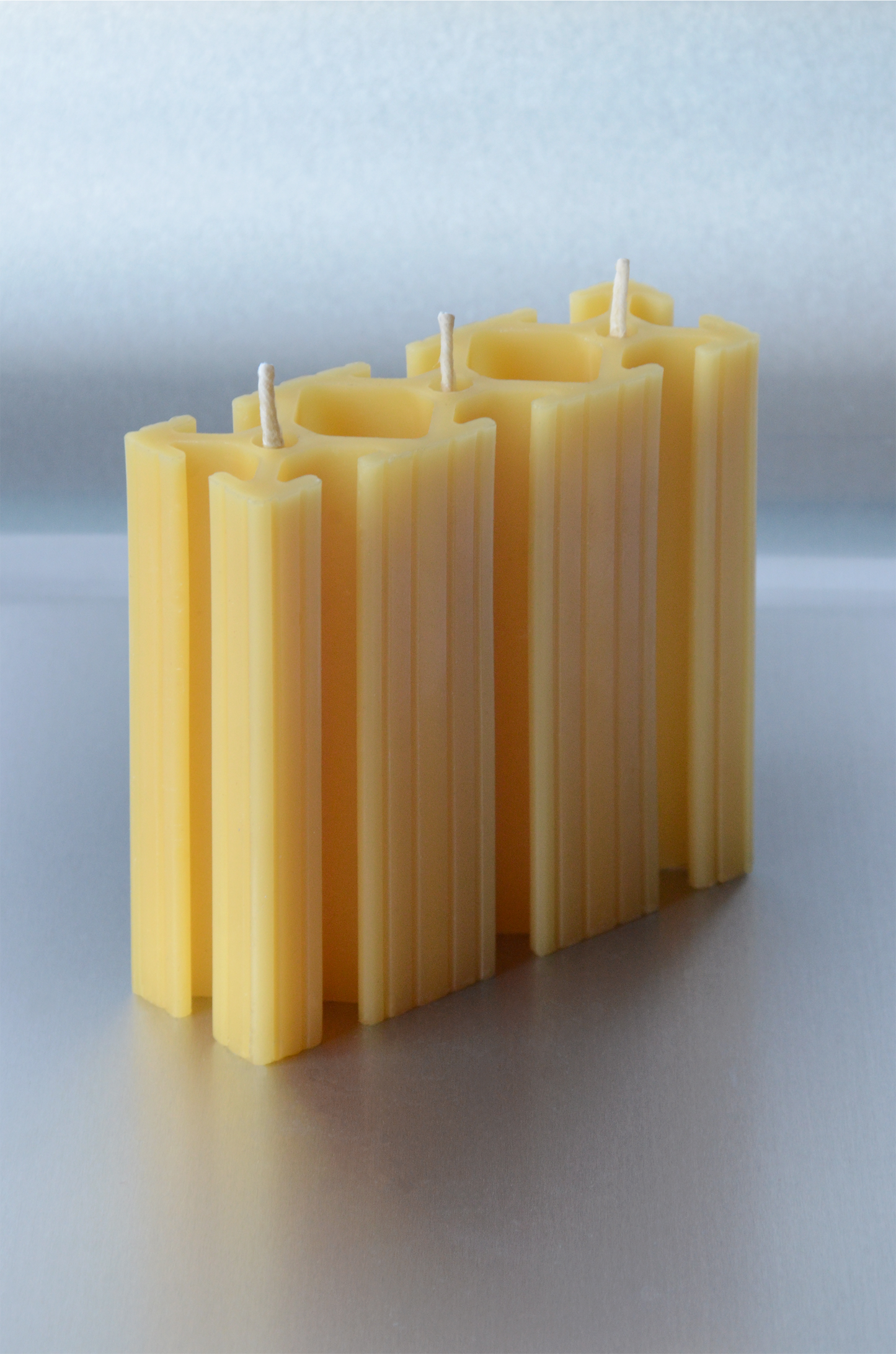 Triple Wick Extrusion Candle